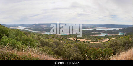 Marsh paysages spectaculaires de barrages et les forêts de La Alcarria, Guadalajara, Espagne Banque D'Images