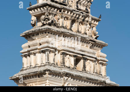 Gopuram de vieux Rangji Temple, Pushkar, Rajasthan, India Banque D'Images