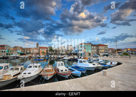 La vieille ville de Vodice. Destination touristique en Croatie Banque D'Images