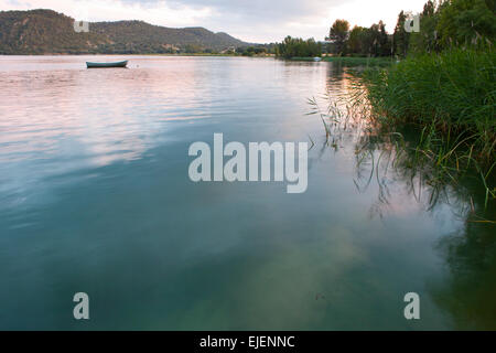 Marsh paysages spectaculaires de barrages et les forêts de La Alcarria, Guadalajara, Espagne Banque D'Images