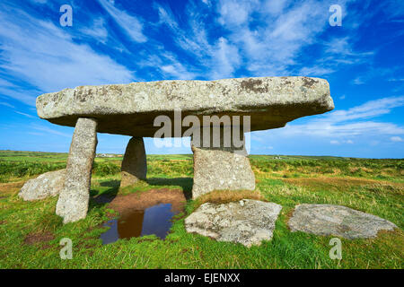 Lanyon Quoit sépulture néolithique mégalithique dolmen vers 4000 avant J.-C., Morvah ,Penwith péninsulaire, Cornwall, Angleterre Banque D'Images