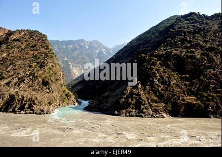 Rivière Hunza, route Karakoram, Pakistan, Gilgit Baltistan,,Gilgit-Baltistan, rivière Hunza, Pakistan, 2010. Banque D'Images