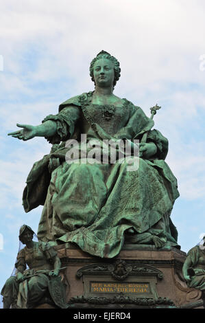 L'impératrice autrichienne Marie-thérèse statue à Vienne, Autriche. Banque D'Images