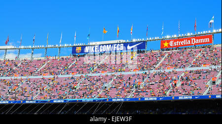 Barcelone - Mai 03 : Les gens au Camp Nou avant le match de la Liga entre le FC Barcelone et Getafe CF. Banque D'Images