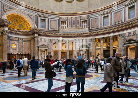 Intérieur du Panthéon de Rome Italie Banque D'Images