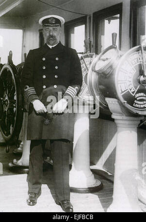 EDWARD SMITH (1850-1912) officier de la réserve navale anglaise comme le capitaine du Titanic en 1912 Banque D'Images
