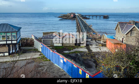 Le reste à l'abandon du Birnbeck Pier à Weston-super-Mare, la seule pier au Royaume-Uni pour connecter une île à la terre ferme Banque D'Images