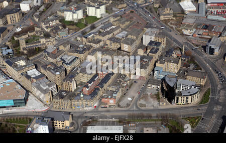 Vue aérienne d'une zone connue sous le nom de Little Allemagne dans le centre-ville de Bradford, West Yorkshire, Royaume-Uni Banque D'Images