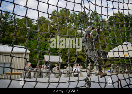 Chef de l'armée américaine, le Général Ray Odierno constate entraînement à Fort Jackson, SC 25 Octobre, 2012. Le s.. Teddy Wade Banque D'Images