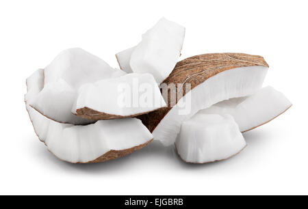 Morceaux de noix de coco sur fond blanc. Clipping Path Banque D'Images