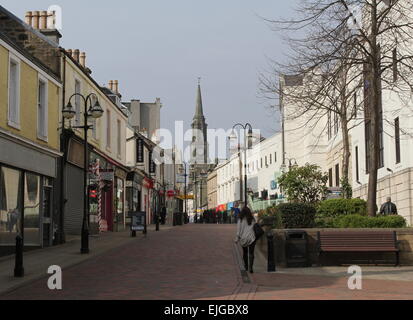 Scène de rue de Falkirk avec le clocher de l'Écosse en mars 2015 Banque D'Images