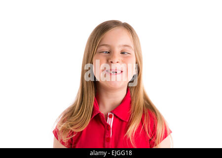 Blonde yeux croisés kid girl expression drole geste dans fond blanc Banque D'Images