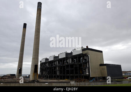 En partie démonté le Cockenzie (les centrales au charbon), près d'Édimbourg, Écosse. Banque D'Images