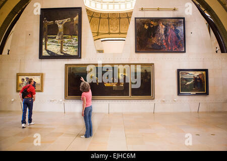 Les deux tableaux dans le musée d'Orsay, Paris, France Banque D'Images
