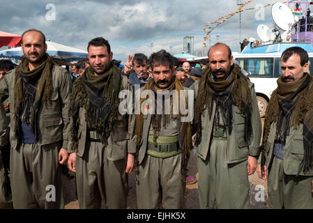 Célébrer les kurdes Newroz, Nouvel An kurde à Diyarbakir, Turquie, Kurdistan turc Banque D'Images