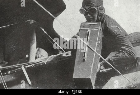 En photographiant les tranchées ennemies - Photographie aérienne de la Première Guerre mondiale, vers 1916 Banque D'Images