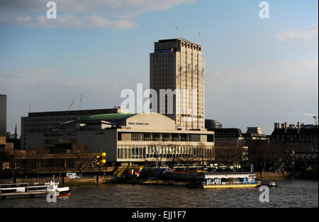 Londres Angleterre Royaume-uni - Royal Festival Hall sur la rive sud Banque D'Images