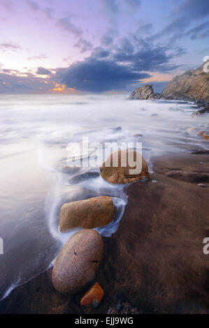 Azkorri beach au soir Banque D'Images