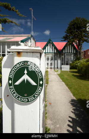 Malouines, Port Stanley, Bâtiment historique plaque sur British Antarctic Survey Office Banque D'Images