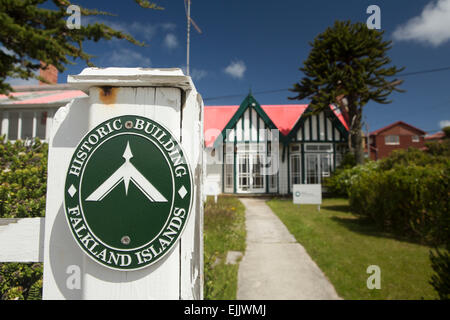 Malouines, Port Stanley, Bâtiment historique plaque sur British Antarctic Survey Office Banque D'Images