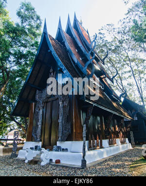 Baan Daam Museum, maison noire ou Temple noir dans la province de Chiang Rai, Thaïlande Banque D'Images