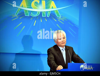 La Chine, la province de Hainan. Mar 29, 2015. Shicun Wu, Président de l'Institut National d'études de la mer de Chine du Sud, prend la parole à un sous-forum sur le thème de la mer de Chine du sud : approche à double voie et la coopération gagnant-gagnant" au cours de l'année 2015, Forum de Boao pour l'Asie (BFA) dans le sud de la Chine, province de Hainan, le 29 mars 2015. © Zhao Yingquan/Xinhua/Alamy Live News Banque D'Images