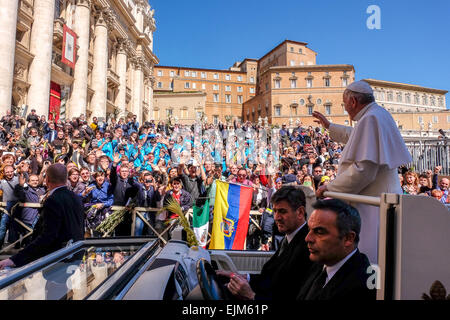 Cité du Vatican, Italie. 29 mars 2015. Le pape François, Dimanche des palmiers - 29 mars 2015 Credit : Realy Easy Star/Alamy Live News Banque D'Images