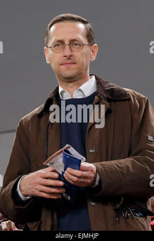 Budapest, Hongrie. 29 mars, 2015. Financel, Ministre Hongrois Mihaly Varga Hongrie contre la Grèce au cours de l'UEFA Euro 2016 football match qualificatif en Groupama Arena. Credit : Laszlo Szirtesi/Alamy Live News Banque D'Images