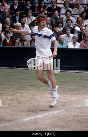 Finale de Wimbledon 1981. John McEnroe v Bjorn Borg. 4e juillet 1981. *** *** Local Caption - watscan - 19/04/2010 Banque D'Images