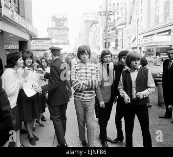 Les Rolling Stones sur Broadway. l-r de Mick Jagger, Charlie Watts, Bill Wyman et Brian Jones 2e juin 1964. Banque D'Images