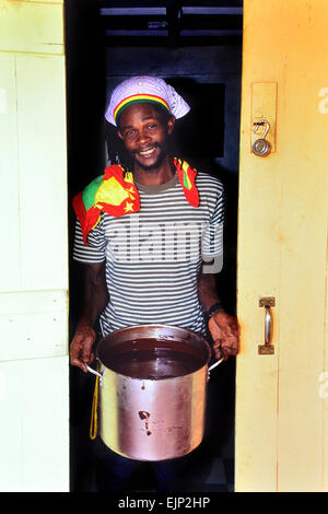 Edmond Brown, co-fondateur de la compagnie de chocolat la Grenade. La Grenade. Des Caraïbes. West Indies. Banque D'Images