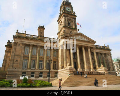 L'hôtel de ville à la recherche de Victoria Square, Bolton, dans le Lancashire, désigné un bâtiment classé grade 2 par English Heritage. Banque D'Images