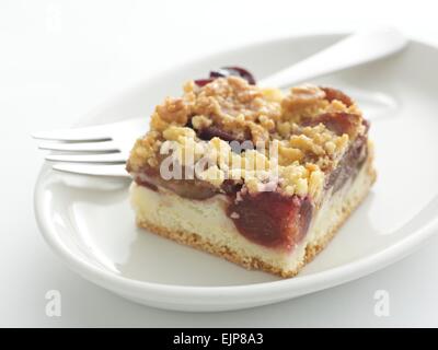 La rhubarbe et crumble aux pommes Banque D'Images