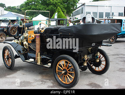 1911 Ford Model T à Brooklands Motorsport 12 Double Festival 2014, Weybridge, Surrey Banque D'Images