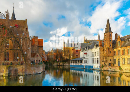Cityscape de Rozenhoedkaai à Bruges, Belgique Banque D'Images