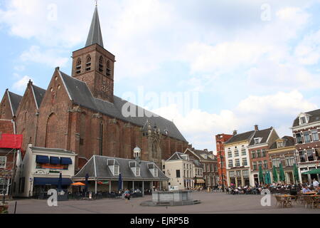 Groenmarkt médiévale à Sint-Joriskerk & Hof square à Amersfoort, Pays-Bas Banque D'Images
