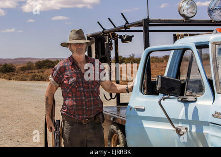 Wolf Creek 2 est un film d'horreur australien 2013 co-écrit et réalisé par Greg McLean.Le film est une suite à son film de 2005 Wolf Creek et dispose d''John Jarratt reprenant son rôle de Mick Taylor. Il a été libéré le 30 août 2013 au Festival du Film de Venise, puis sorti en Australie le 20 février 2014. Banque D'Images