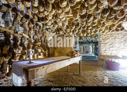 Polesine Parmense, les caves pour le vieillissement de porc salé dans l'Antica Corte Pallavicina Relais Banque D'Images