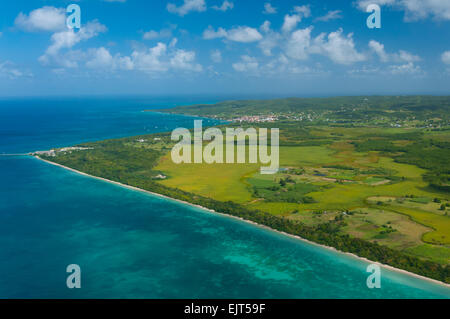 La France. Guadeloupe, Marie-Galante, l'île au nord ouest de Grand-Bourg, Pointe Ballet (vue aérienne) // La Guadeloupe, ile de Marie- Banque D'Images