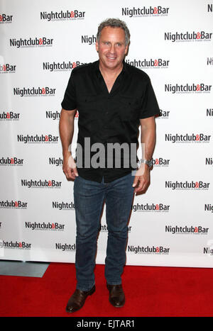 Las Vegas, Nevada, USA. Mar 31, 2015. Acteur Ethan Wayne (fils de John Wayne) assiste à l'ouverture officielle de la discothèque et bar 2015 Convention & Trade Show le 31 mars 2015 au Las Vegas Convention Center à Las Vegas, Nevada. Crédit : Marcel Thomas/ZUMA/Alamy Fil Live News Banque D'Images