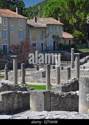 La Villasse, ces vastes ruines romaines sont à Vaison-La-Romaine, Provence, France. Banque D'Images