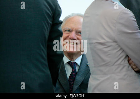 31 mars 2015 - BERLIN : Le ministre allemand des finances, Wolfgang Schaeuble à une photo avant une réunion de la police provinciale de l'allemand et le gouvernement français Banque D'Images