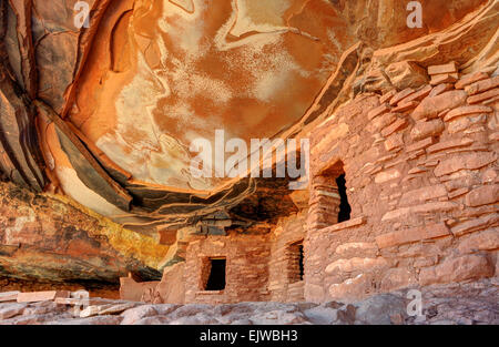 Toit baissé ruines anasazi - Cedar Mesa - Utah Banque D'Images