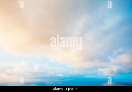Ciel du soir après la tempête Banque D'Images