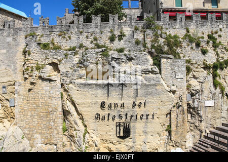 Saint-marin. San marino - août 08, 2014 : Cava dei balestrieri - carrière d'Arbalétriers à Saint-Marin. La république de Saint-Marin Banque D'Images