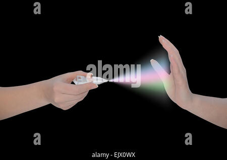 Woman's hand holding baguette Vogel Banque D'Images