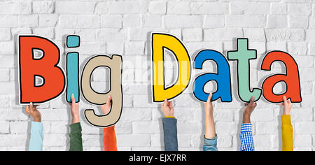 Groupe de personnes diverses's Hands Holding Big Data Banque D'Images