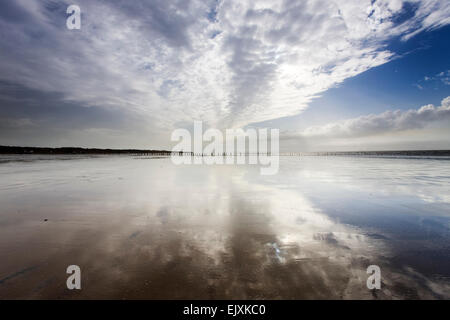 Marée basse sur la plage de chabeuil, au Royaume-Uni. Banque D'Images