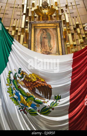 L'image miraculeuse de la Vierge de Guadalupe qui a été révélé à Juan Diego sur sa tilma. Banque D'Images