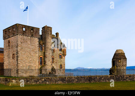 Château de Newark, dans le Firth of Clyde, Port Glasgow, près de Glasgow, Écosse, Royaume-Uni Banque D'Images